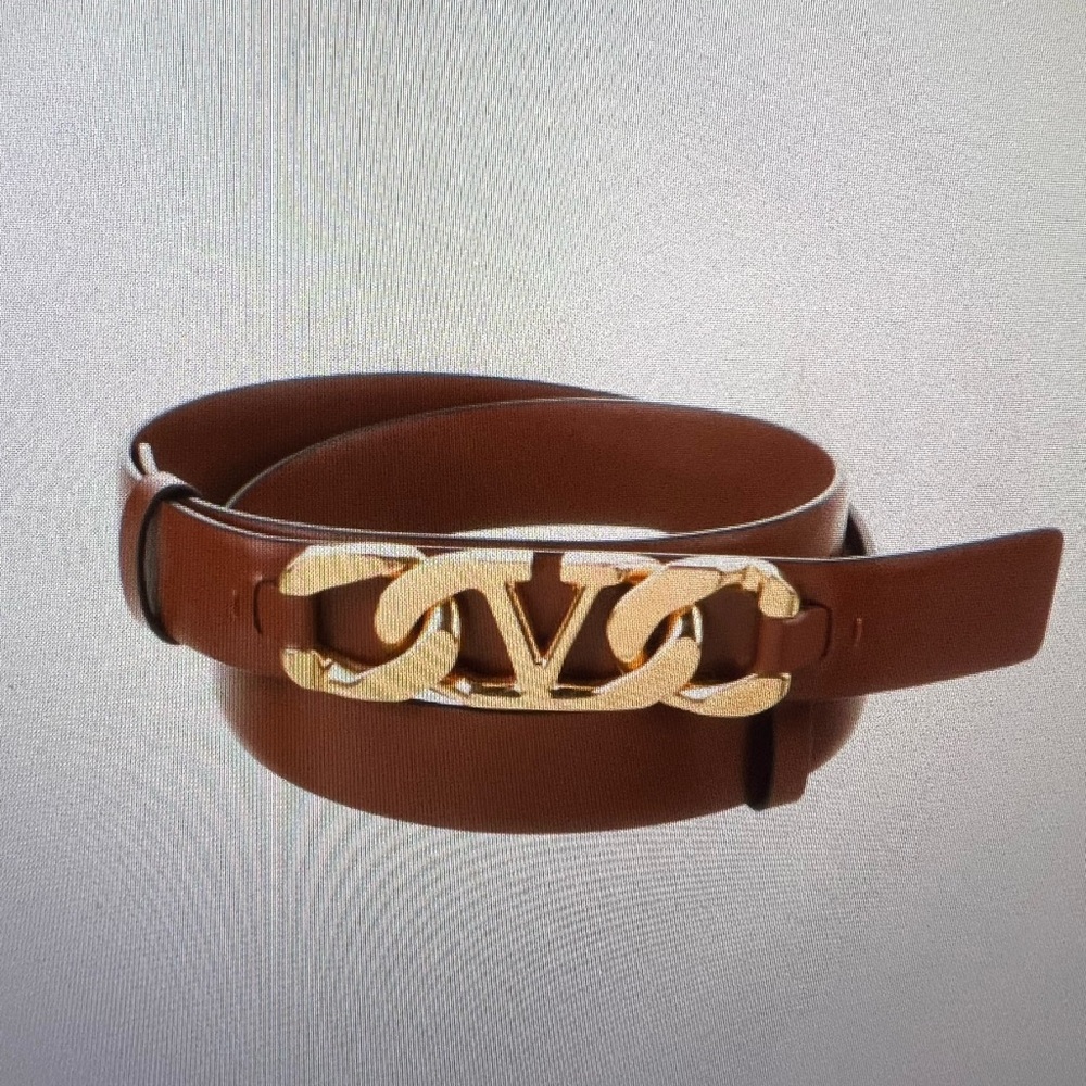 New size 75 Valentino belt with bag and box